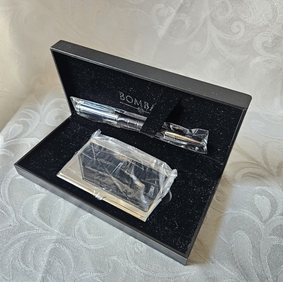 Bombay Black Leather Pen and Business Card Holder Set - Picture 3 of 9